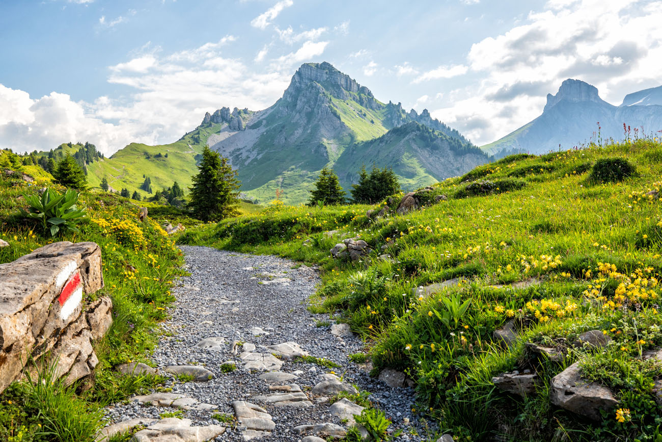 Best Day Hikes Switzerland
