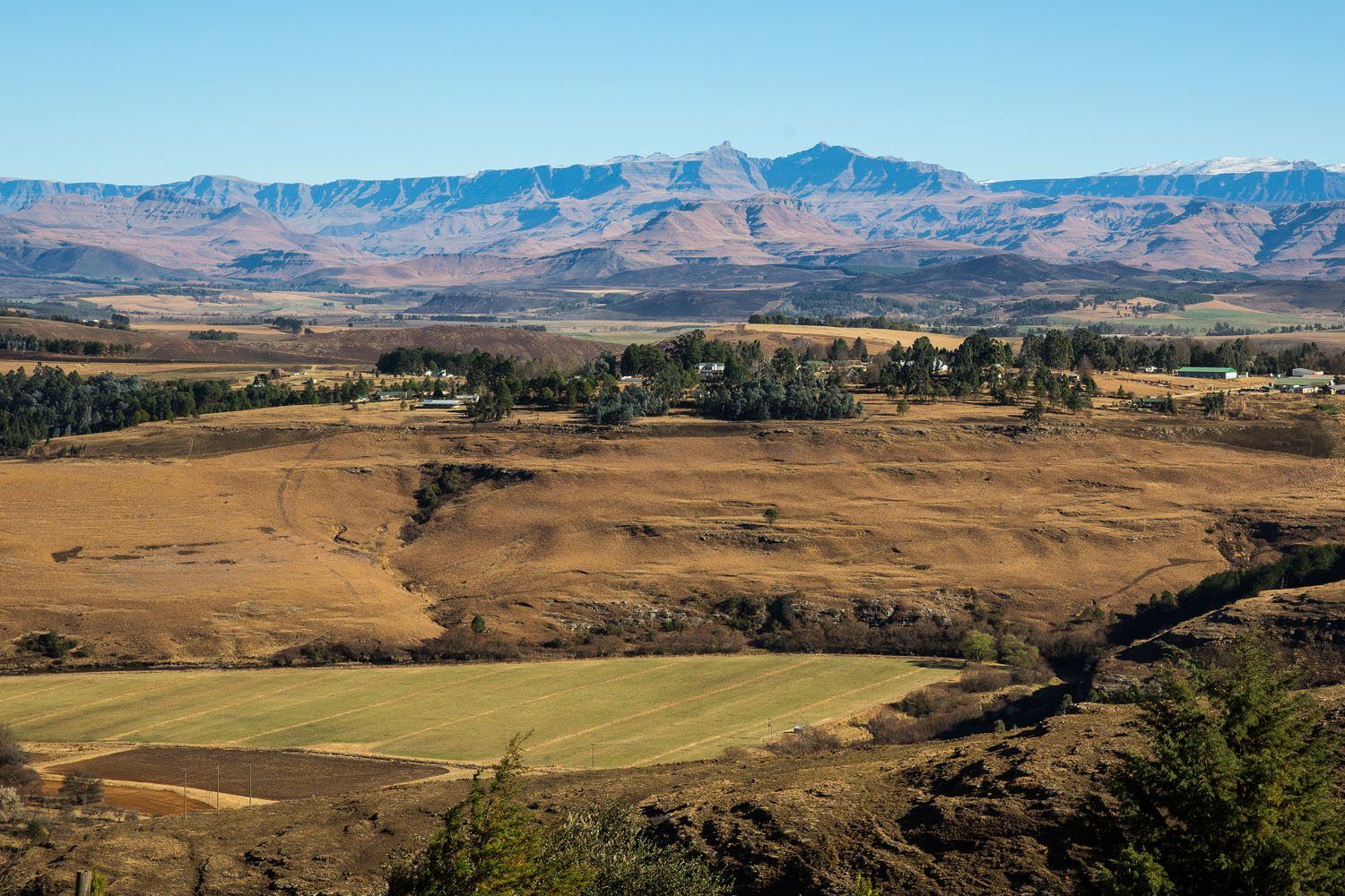 Tranquility in the Southern Drakensberg Mountains | Earth Trekkers