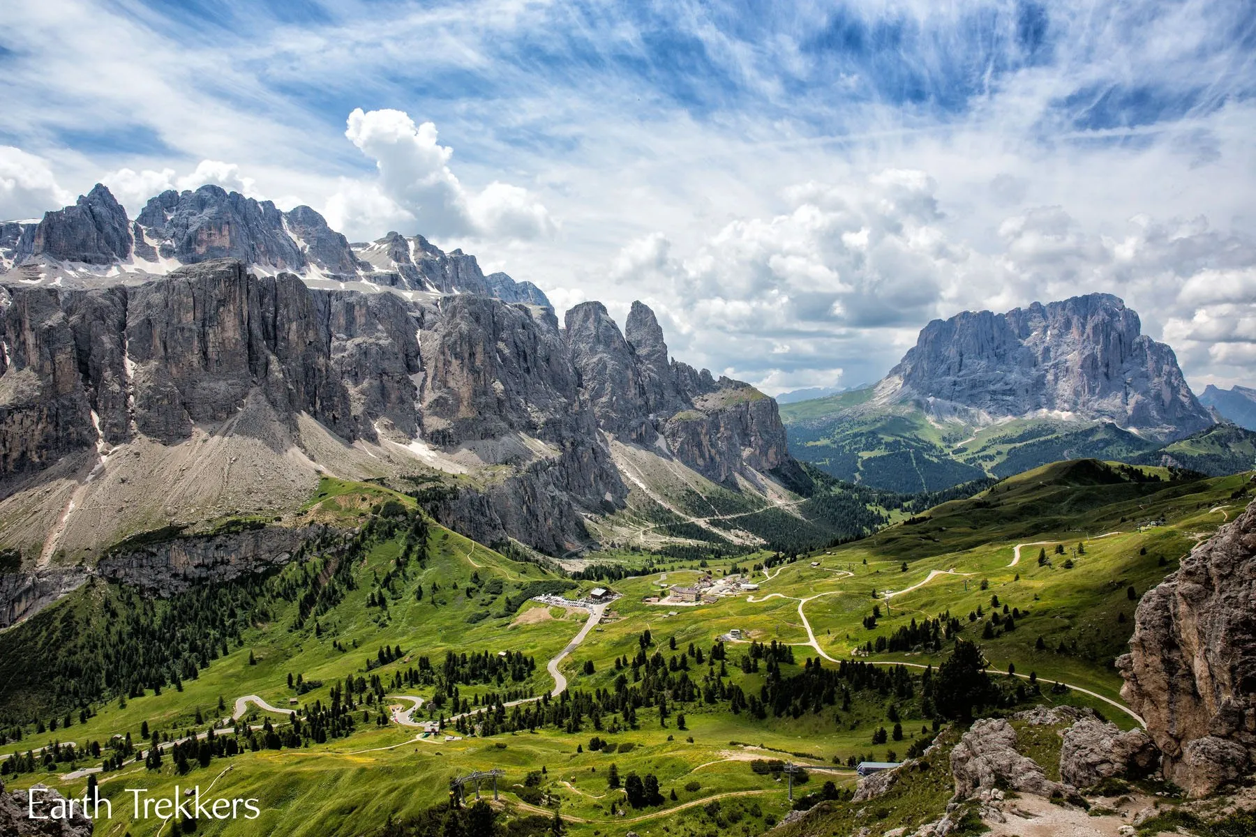 Amazing view of the Dolomites from the Puez Odle Altopiano trail