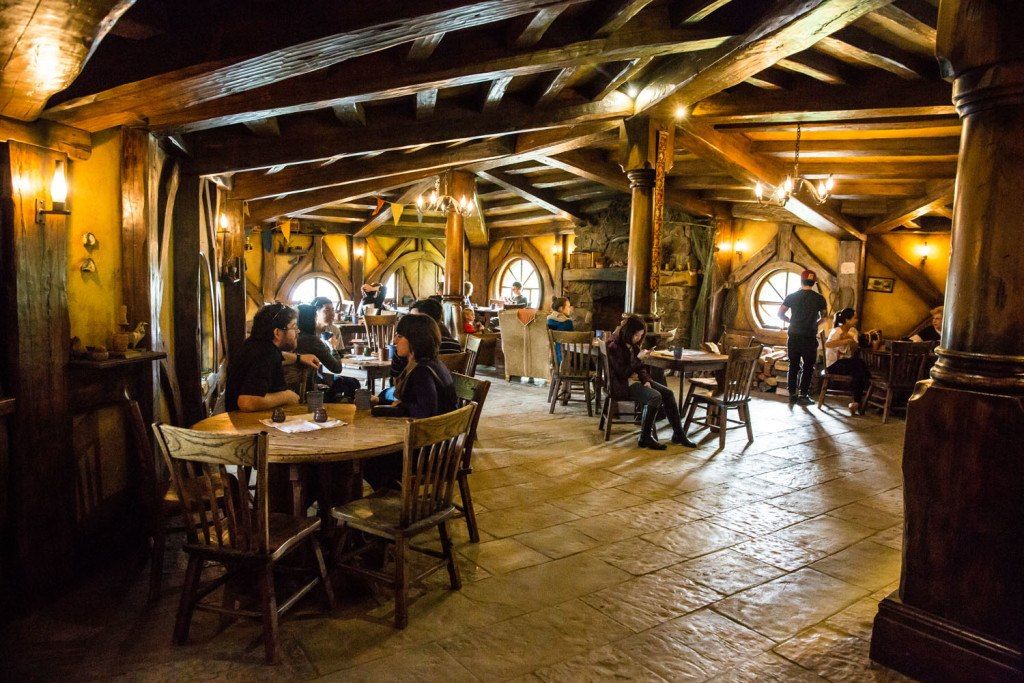 Photo Tour of the Hobbiton Movie Set – Earth Trekkers