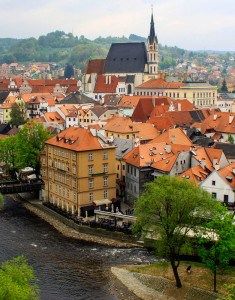 How to Day Trip to Cesky Krumlov from Prague and Vienna – Earth Trekkers