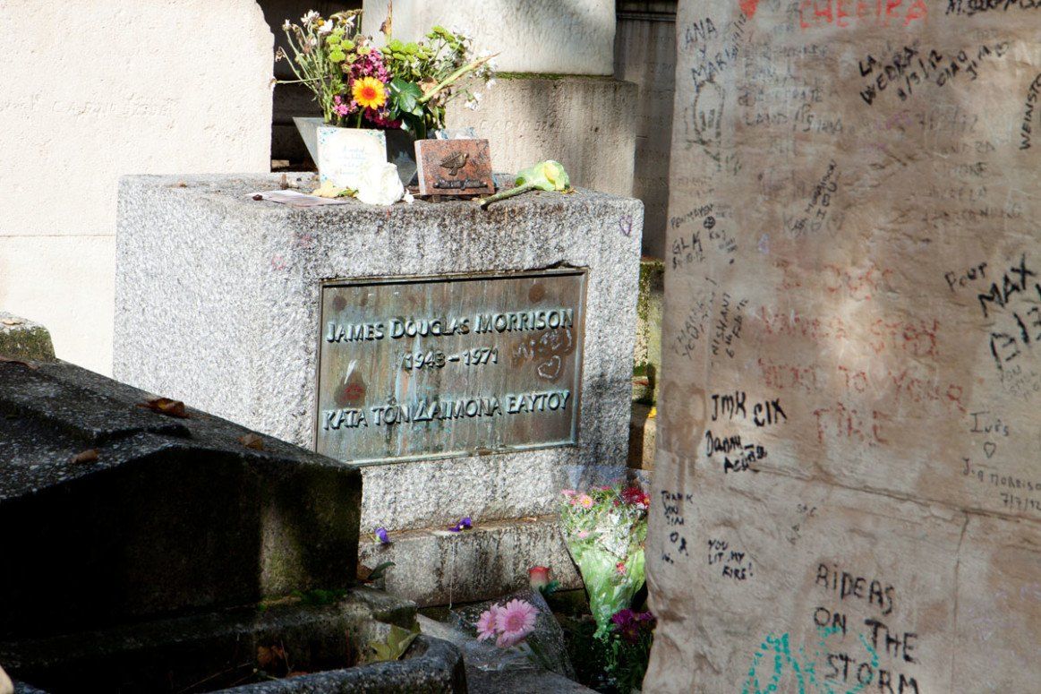 Pere Lachaise Cemetery in Photos – Earth Trekkers