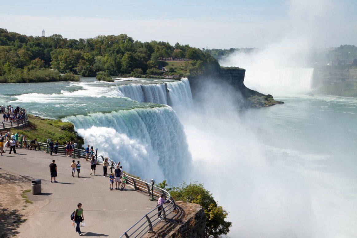 48 Hours in Niagara Falls: The Perfect Itinerary – Earth Trekkers