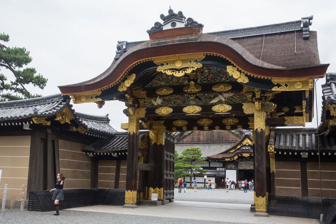 Nijo Castle Entrance - Earth Trekkers