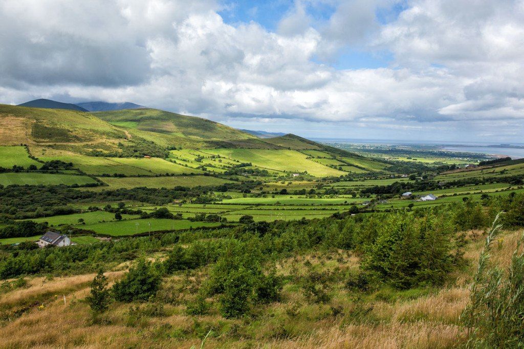 Driving the Dingle Peninsula, Ireland – Earth Trekkers