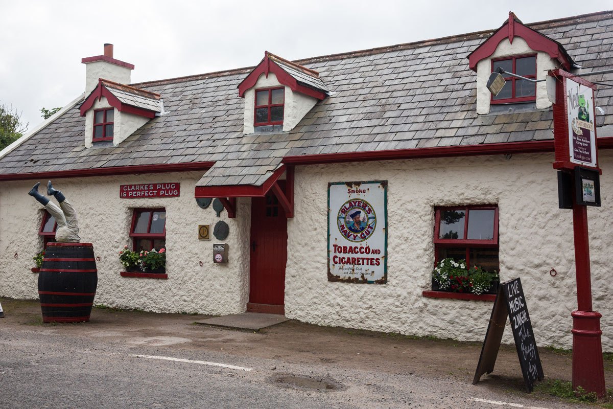 Driving the Dingle Peninsula, Ireland | Earth Trekkers