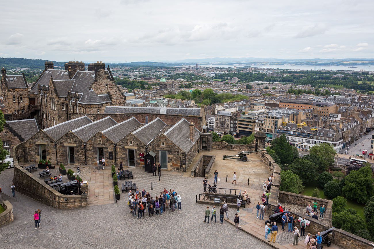 Edinburgh Castle: Things to Know Before You Go | Earth Trekkers