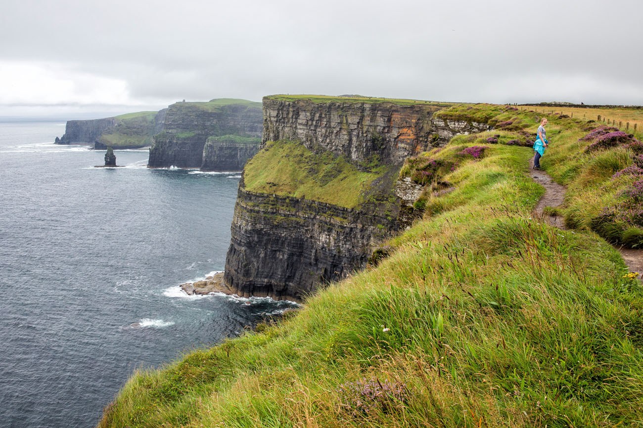 Walking The Cliffs Of Moher: Doolin To Hags Head | Earth Trekkers