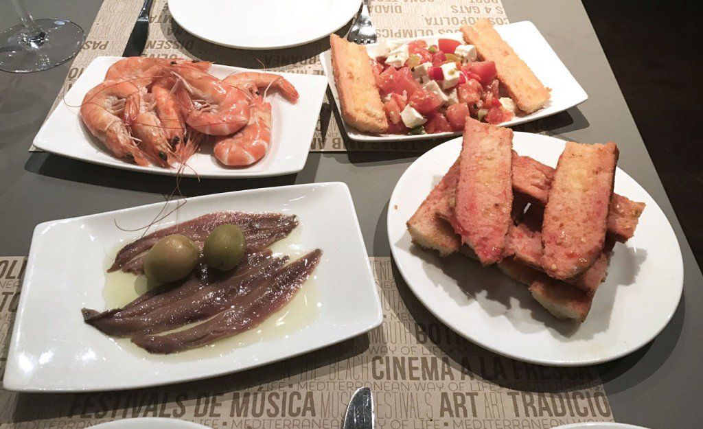 Tapas! Tapas! Tapas! Restaurants and Rooftop Bars in Barcelona Earth
