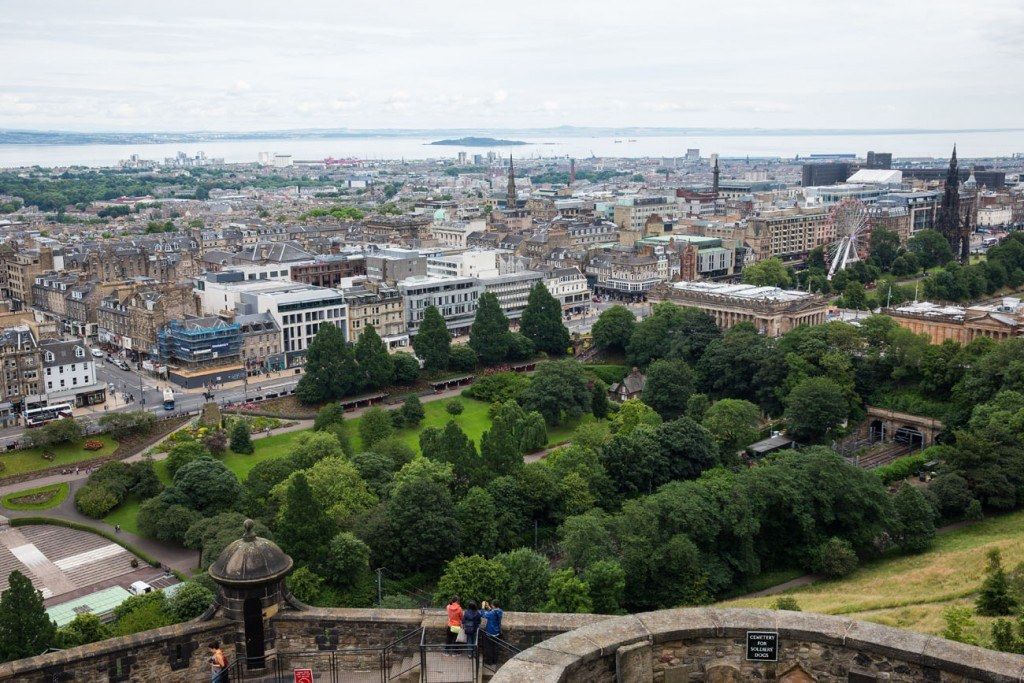 Where to get the Best Views of Edinburgh – Scotland – Earth Trekkers