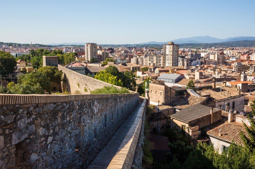 9 Reasons Why You Should Visit Girona, Spain – Earth Trekkers