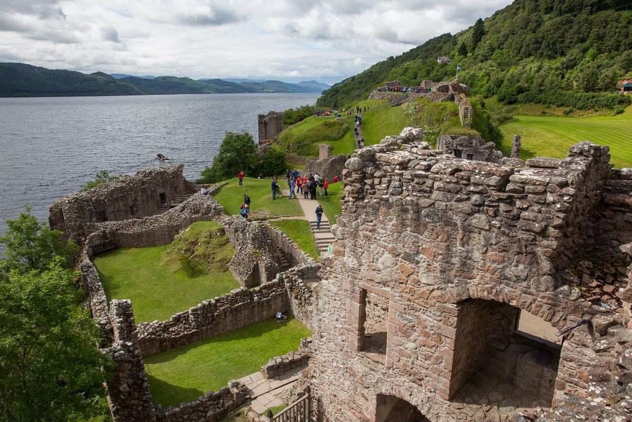 Urquhart Castle, Scotland: Visitor's Guide of Loch Ness's Ancient