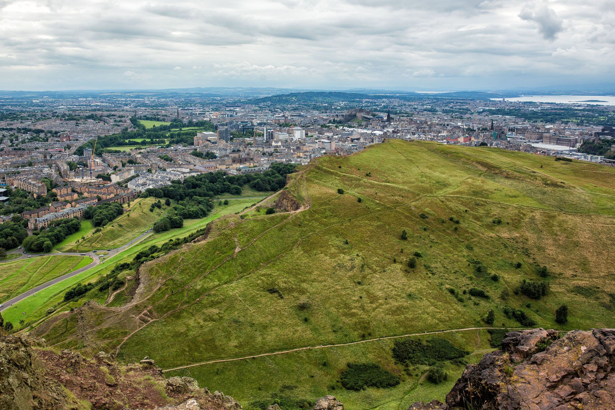 Where to get the Best Views of Edinburgh | Earth Trekkers