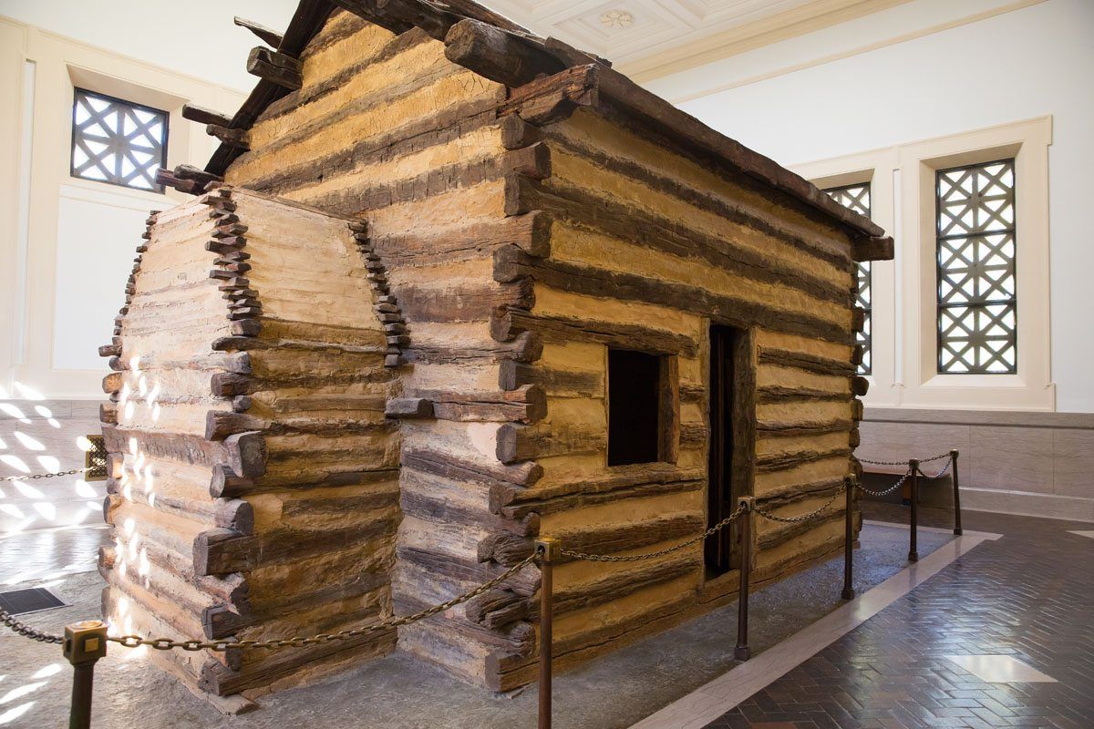 Abraham Lincoln Log Cabin Earth Trekkers