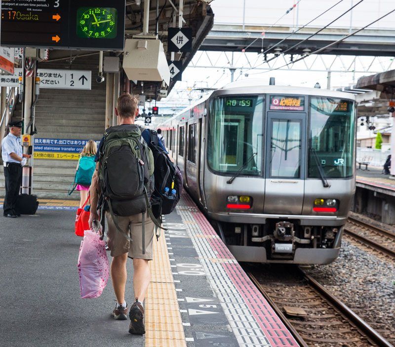 https://s27363.pcdn.co/wp-content/uploads/2017/03/Osaka-Train.jpg.optimal.jpg