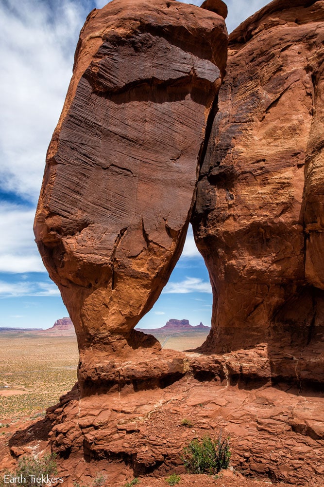 Is Teardrop Arch in Monument Valley Worth It? | Earth Trekkers