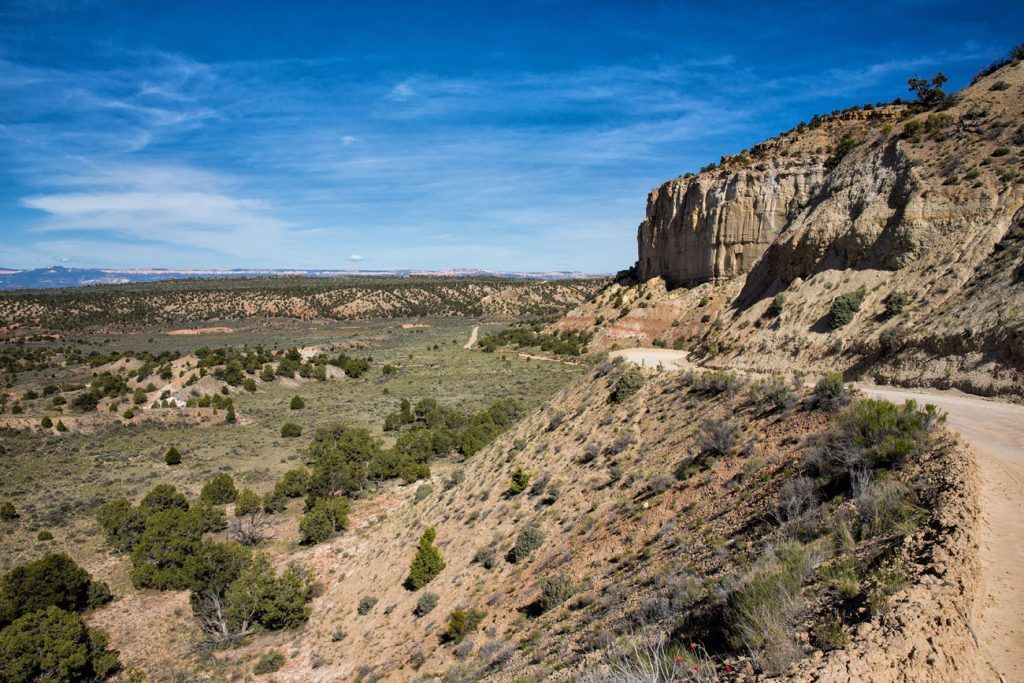 What’s It Like to Drive Cottonwood Canyon Road? Earth Trekkers