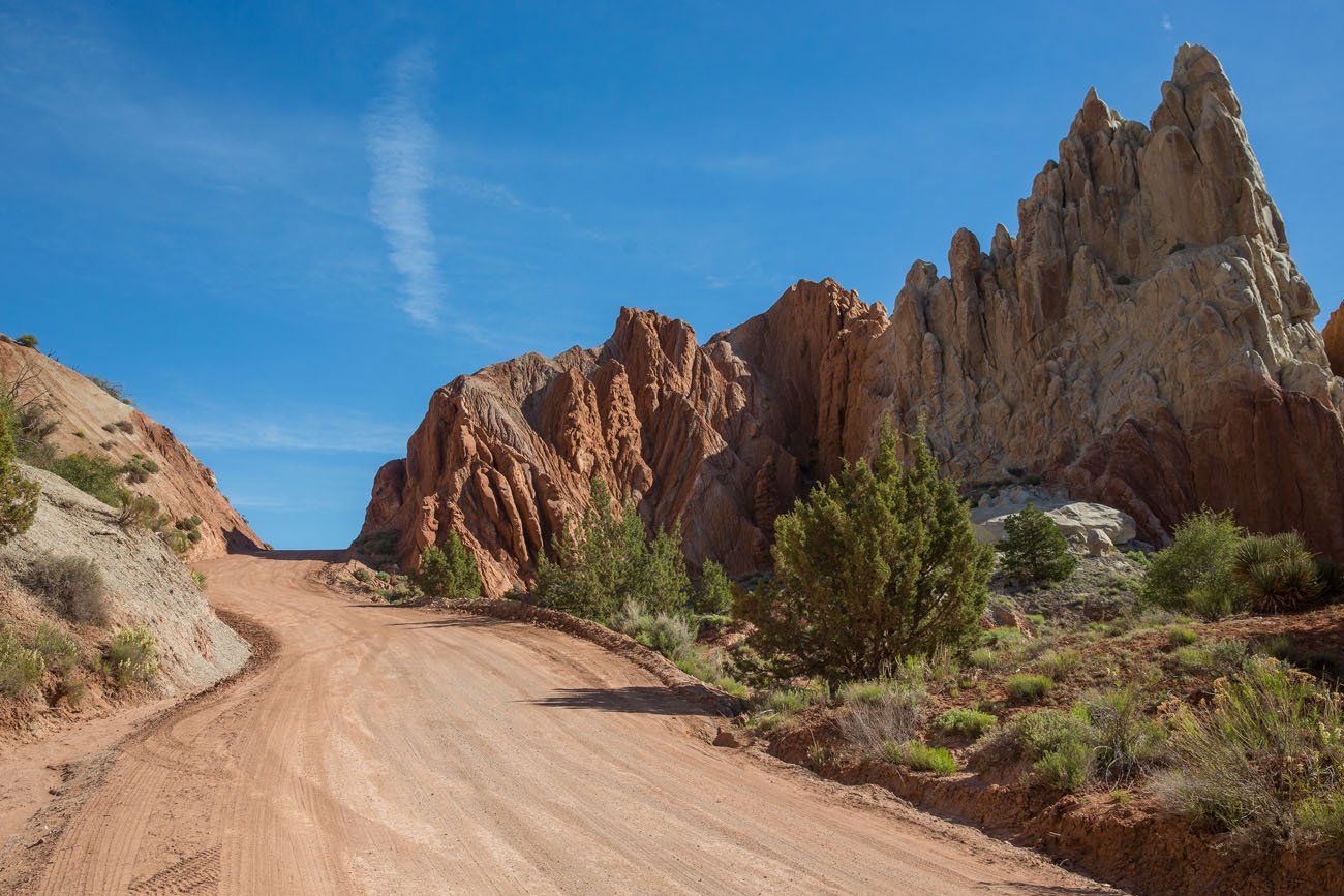 Cottonwood Canyon Road - Bryce Canyon Country