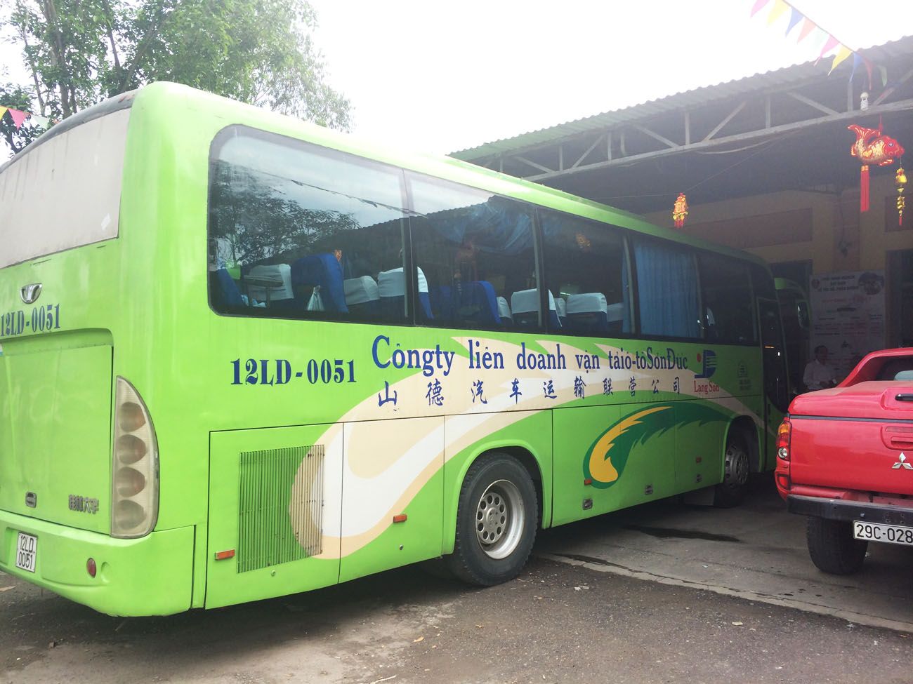 Vietnamese Bus