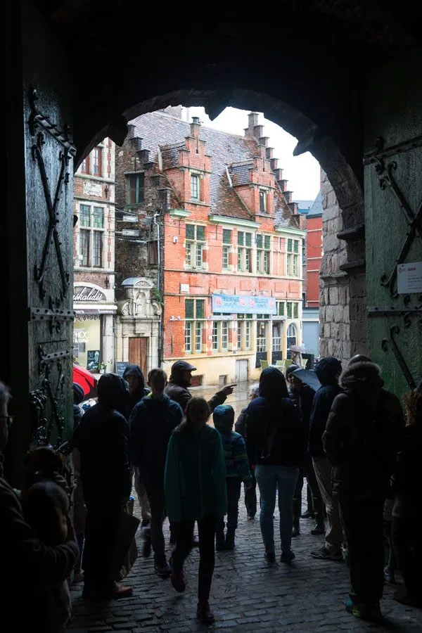 brugge ghent tours Gravesteen Entrance