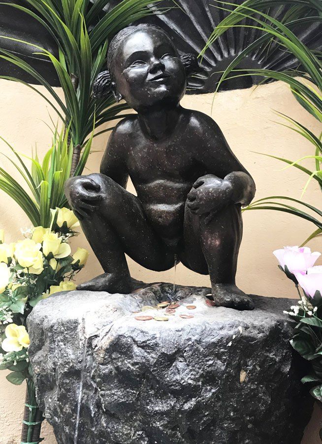 Jeanneke Pis Brussels chocolate tour