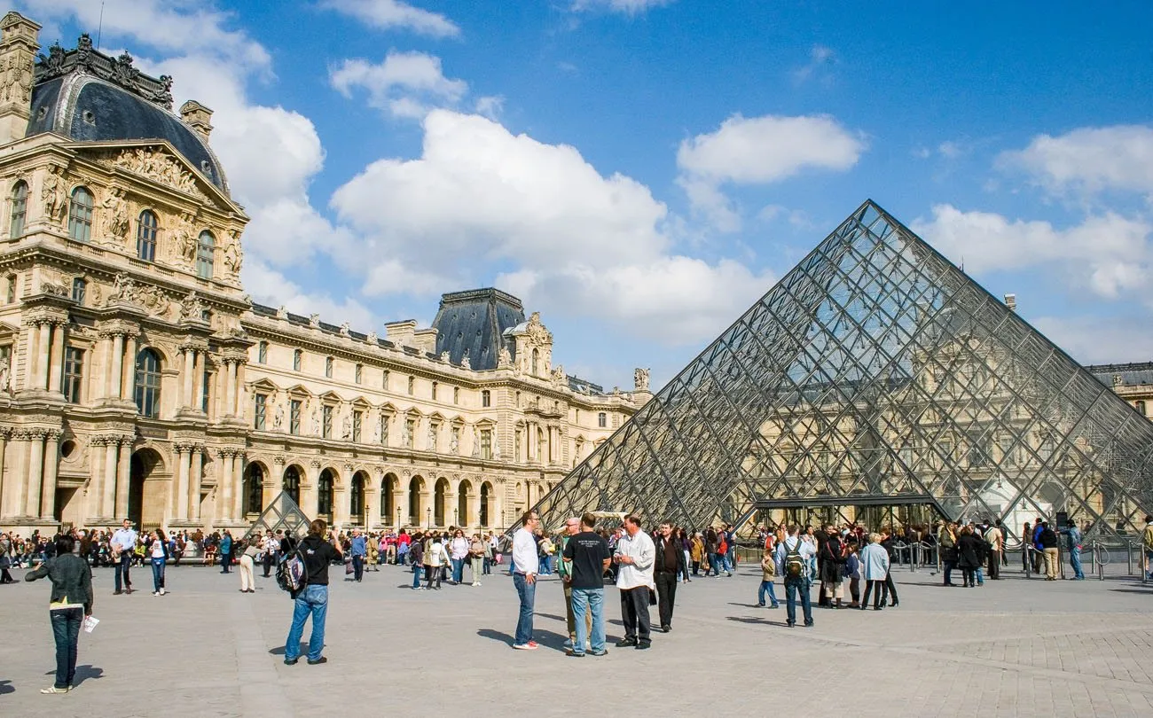 Louvre Paris itinerary