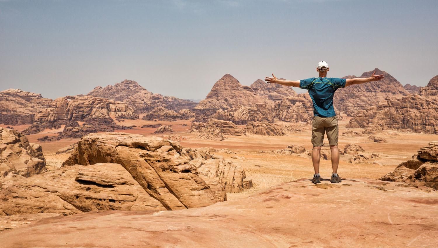 The Chinese Wall In Montana Is A Bucket List Worthy Hike With Epic