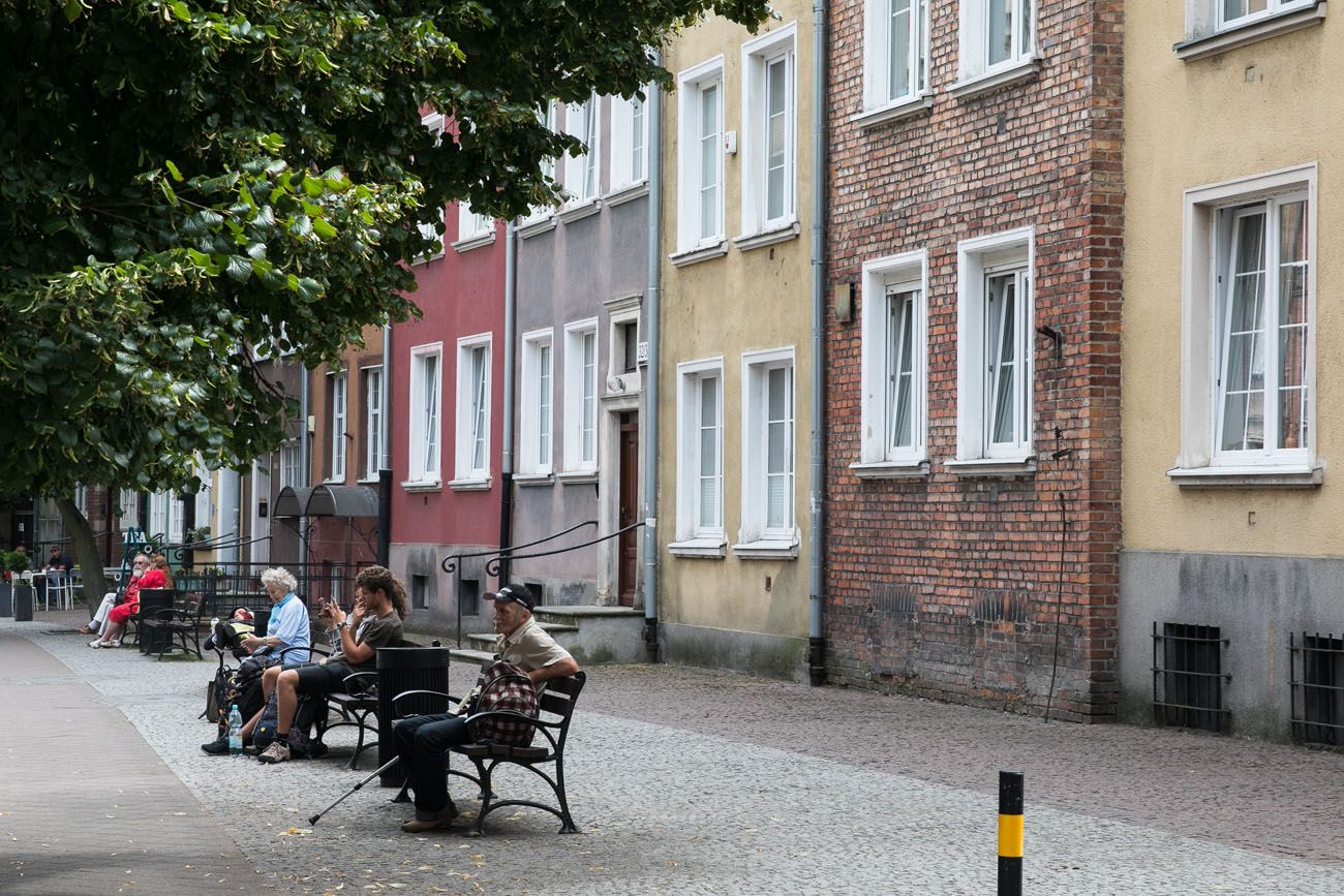 People on benches best things to do in gdansk