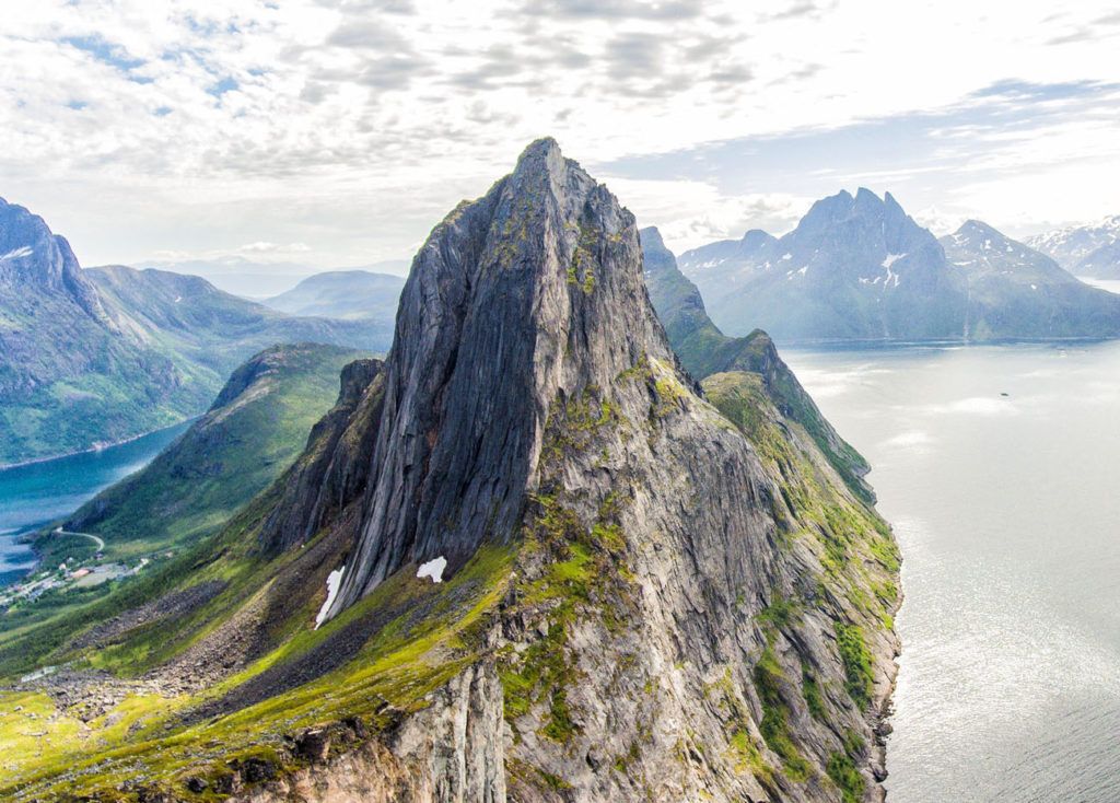 10 Day Lofoten Islands And Northern Norway Itinerary | Earth Trekkers