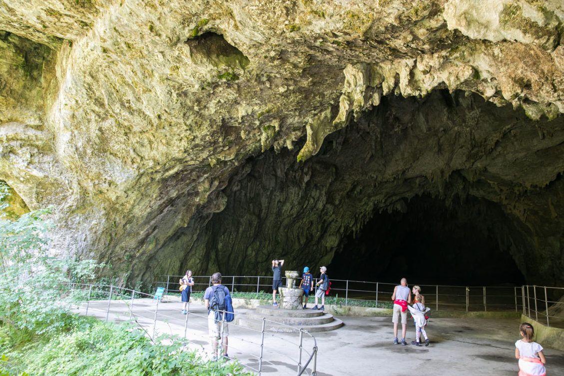 How to Day Trip to Škocjan Caves and Predjama Castle in Slovenia ...