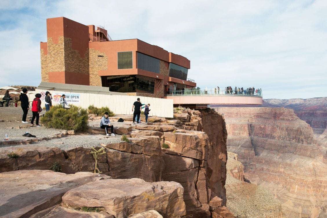 Is The Grand Canyon Skywalk Worth It Earth Trekkers