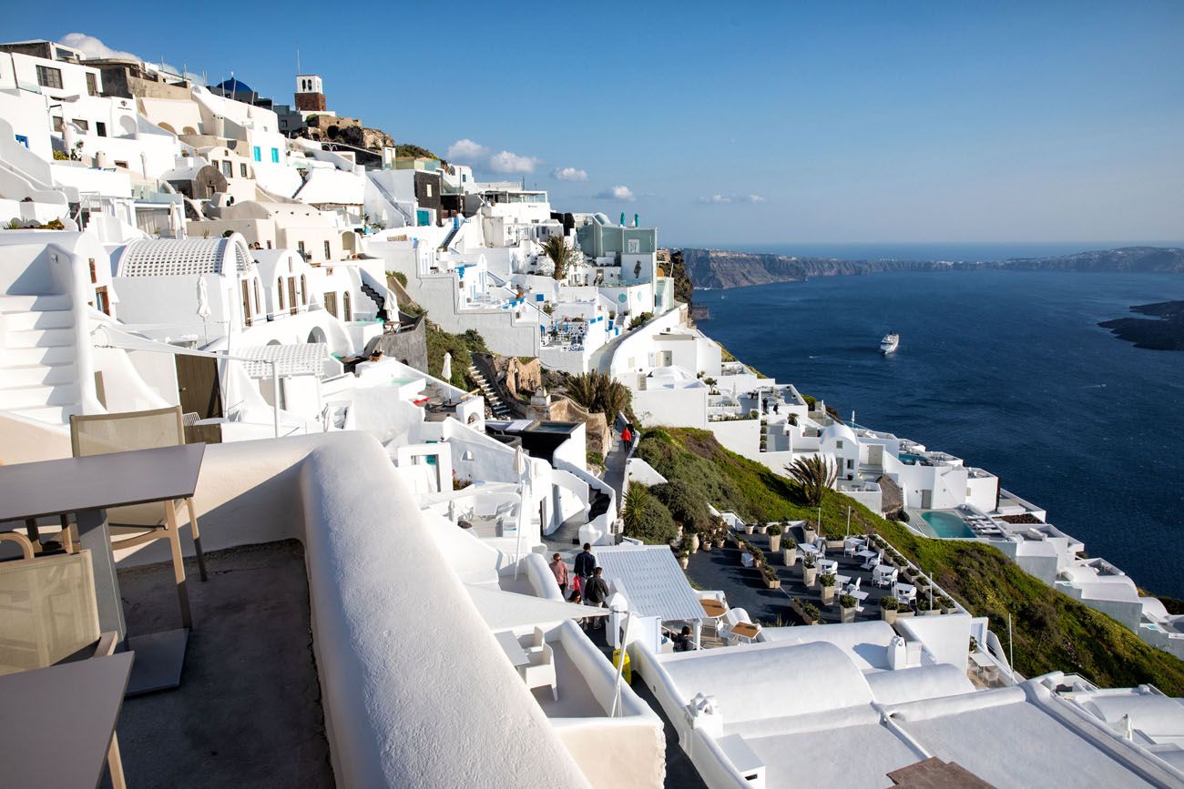 Santorini 3-Day Itinerary - How to Spend 3 EPIC Days in Santorini