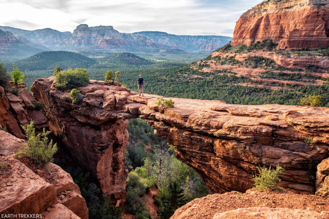 How to Hike to Devils Bridge in Sedona | Earth Trekkers