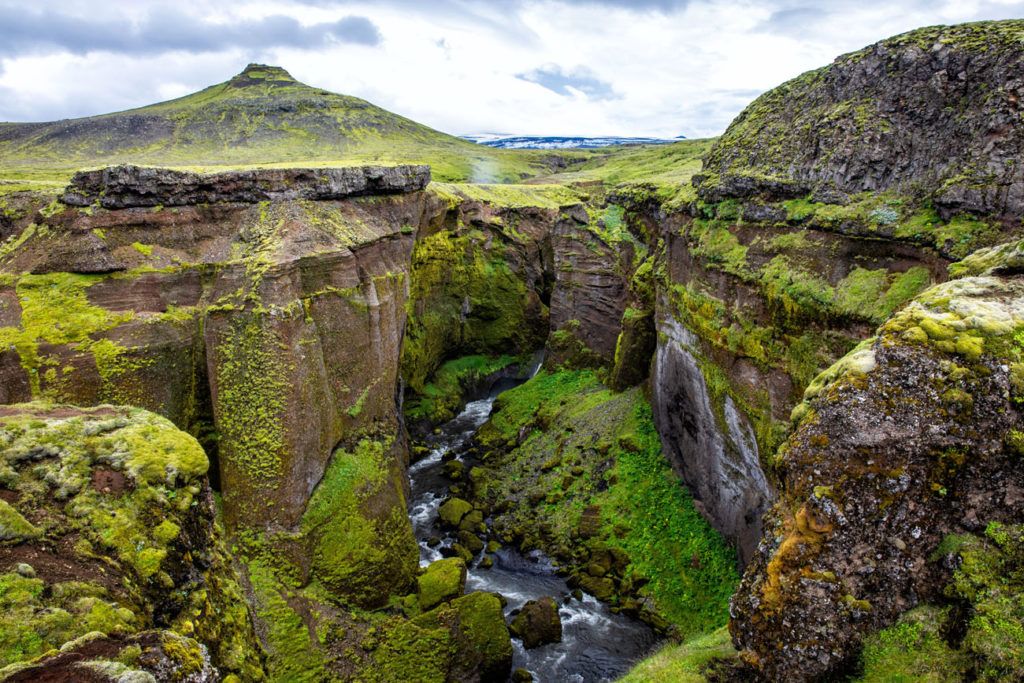 Fimmvörðuháls Hike: A Step-By-Step Guide to Iceland's Best Day Hike ...