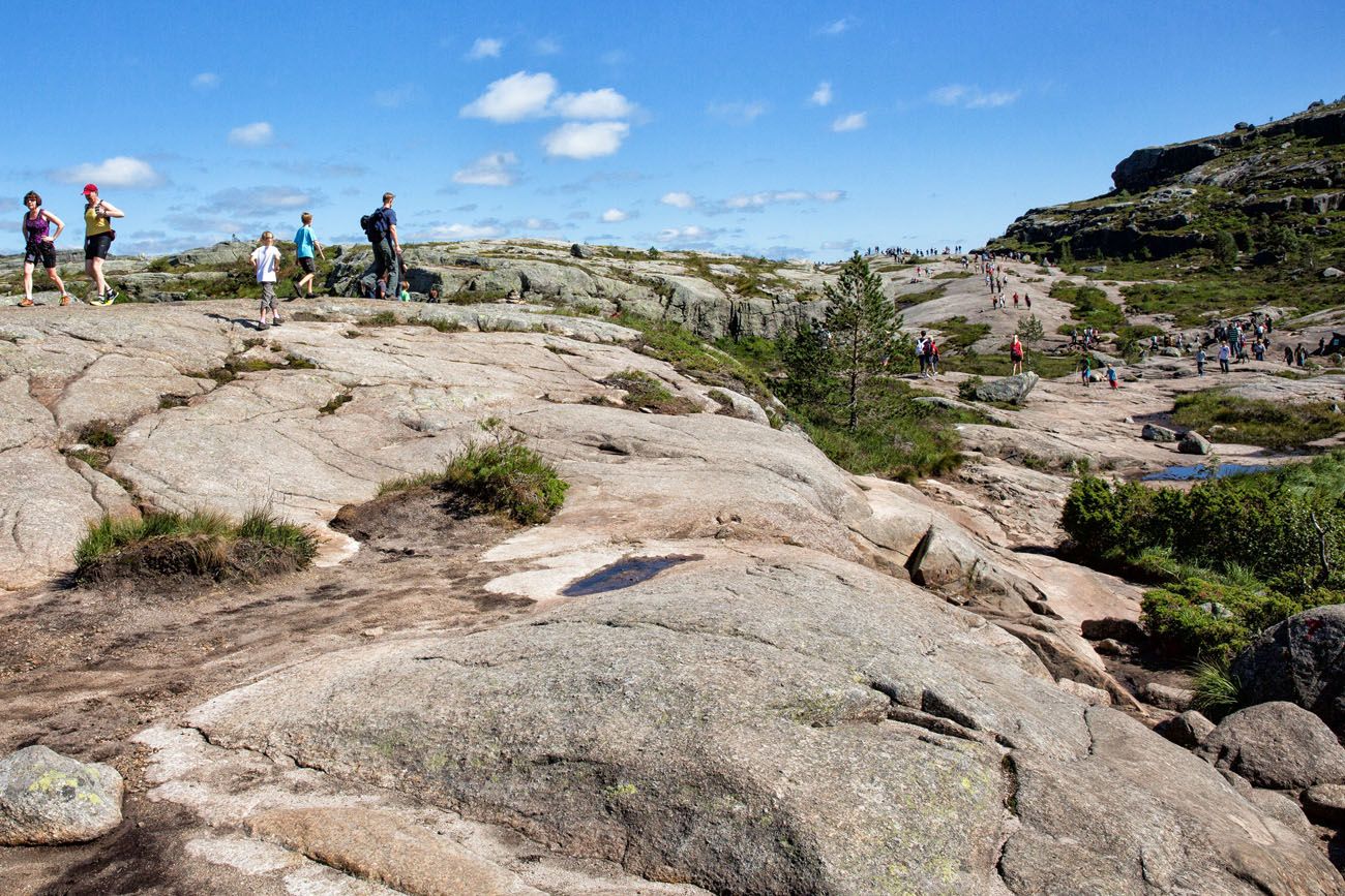 How To Hike To Pulpit Rock In Norway Earth Trekkers