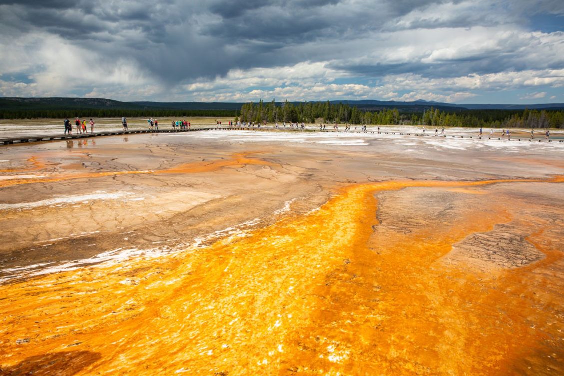 Yellowstone Bucket List 18 Epic Things To Do In Yellowstone Earth Trekkers 2755