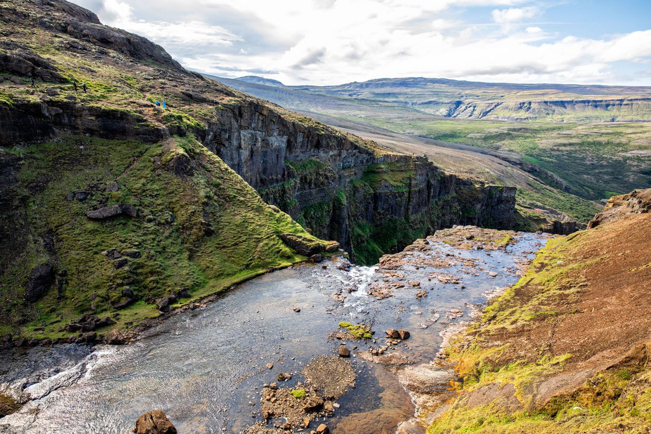 top-of-the-waterfall-earth-trekkers