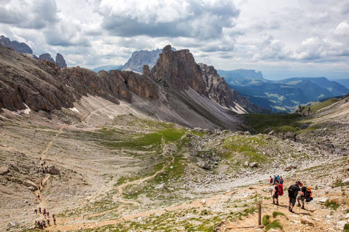 20 Best Day Hikes in the World Travel Inspiration Earth Trekkers