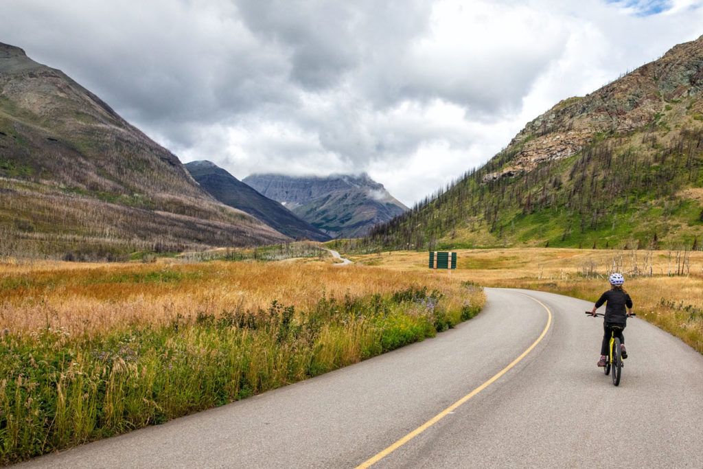 Top 10 Things to do in Waterton Lakes National Park – Earth Trekkers