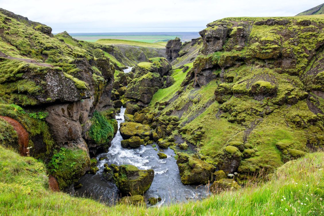 Skógafoss And The Amazing Waterfall Way Hike – Earth Trekkers