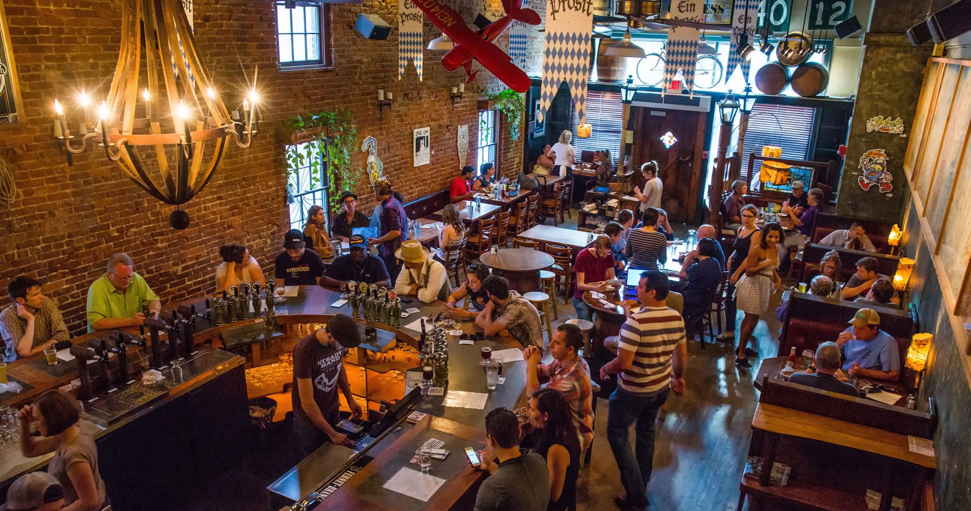 A Tour Of Atlanta s Best Bars Earth Trekkers