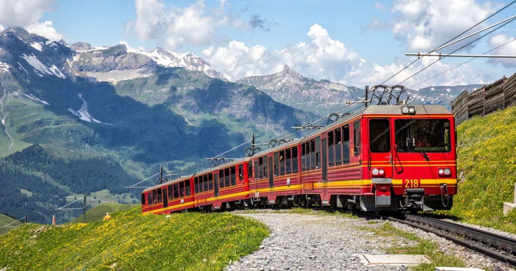 Bernese Oberland Travel Guide