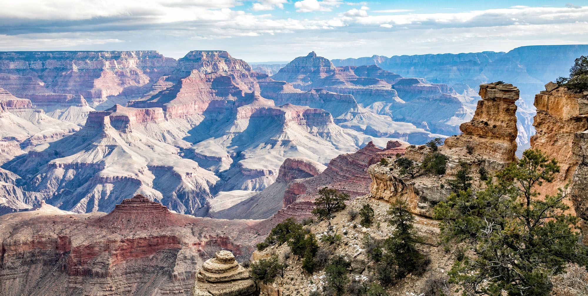 Featured image for “16 Amazing South Rim Viewpoints in the Grand Canyon”