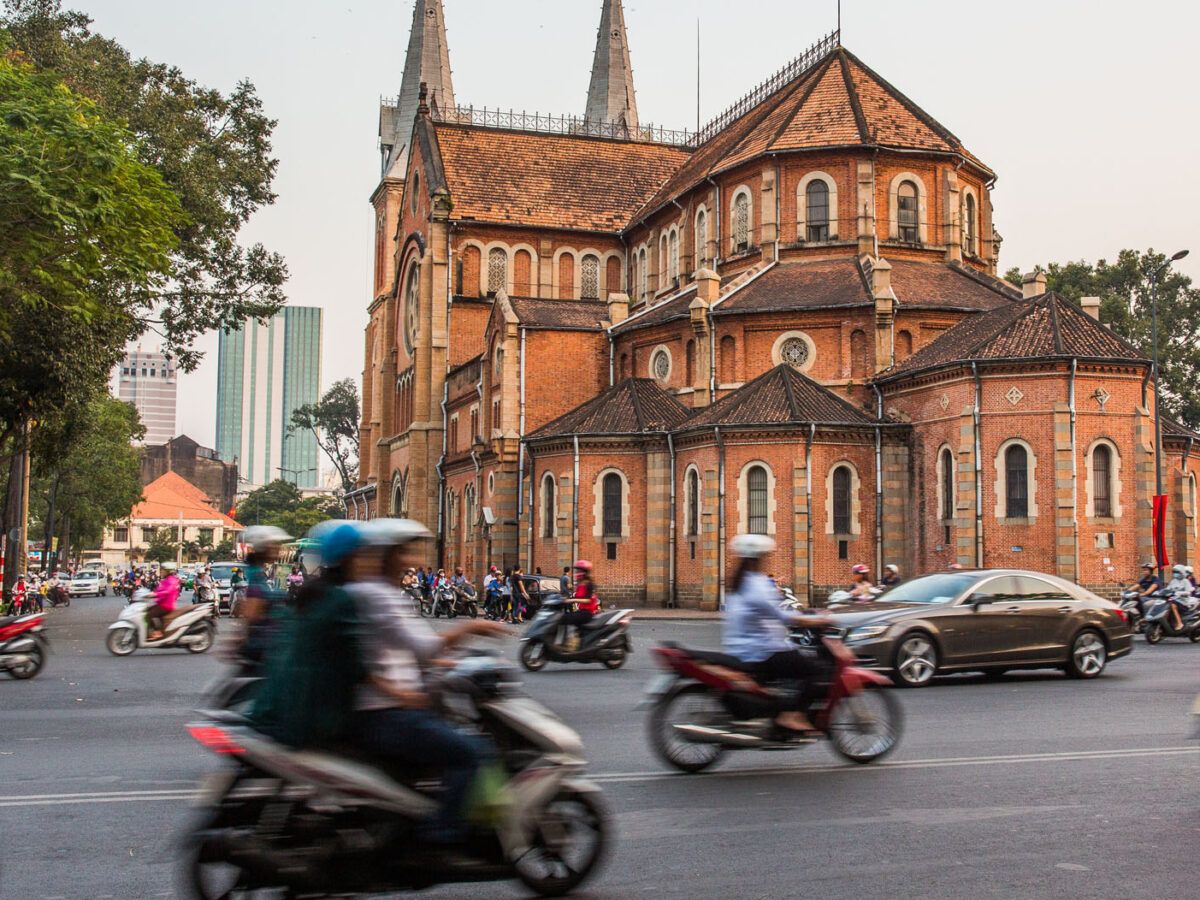 Two Days in Ho Chi Minh City, Vietnam – Earth Trekkers