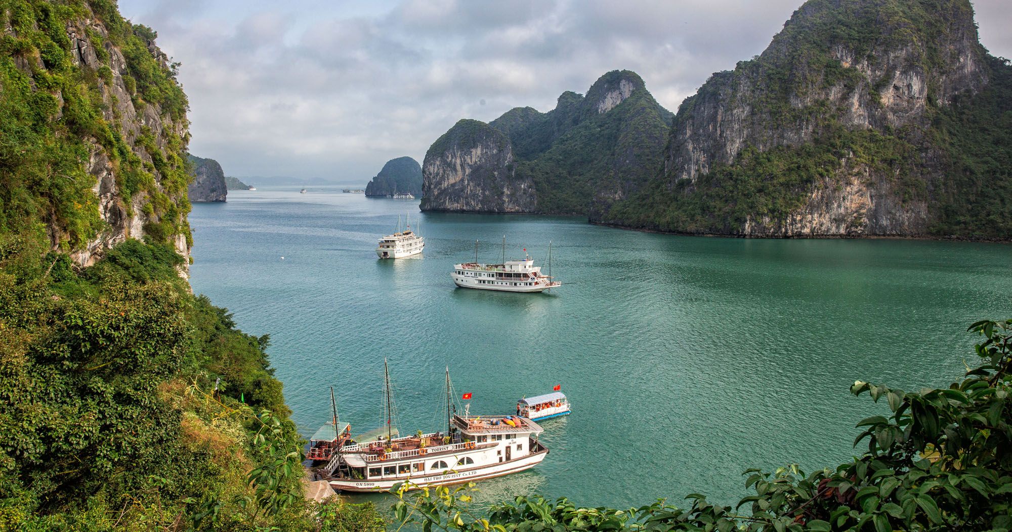 Featured image for “Three Days on Ha Long Bay, Vietnam”