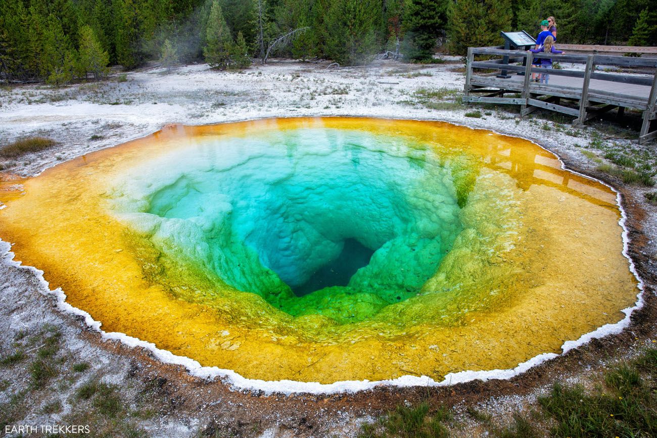 yellowstone morning glory spring inside