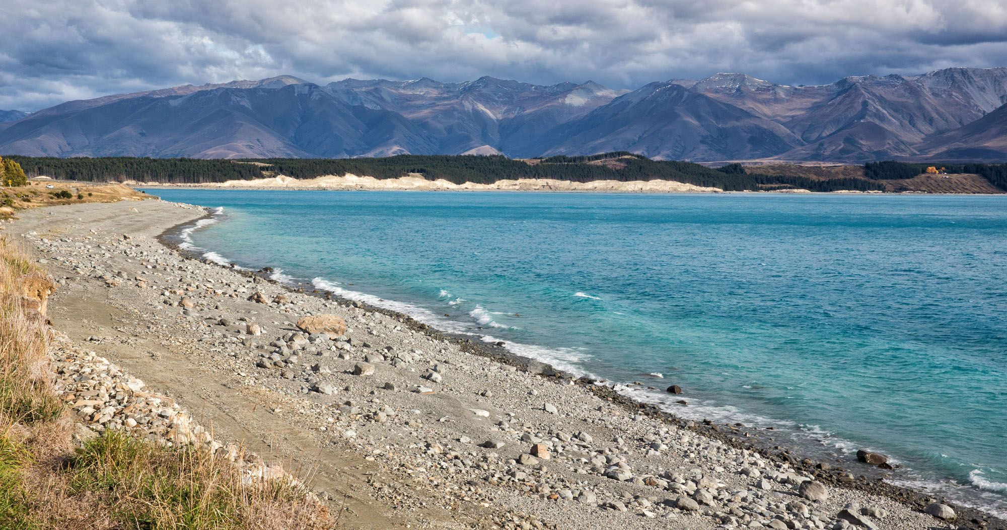 Featured image for “New Zealand Itinerary: 3 Week North & South Island Road Trip”