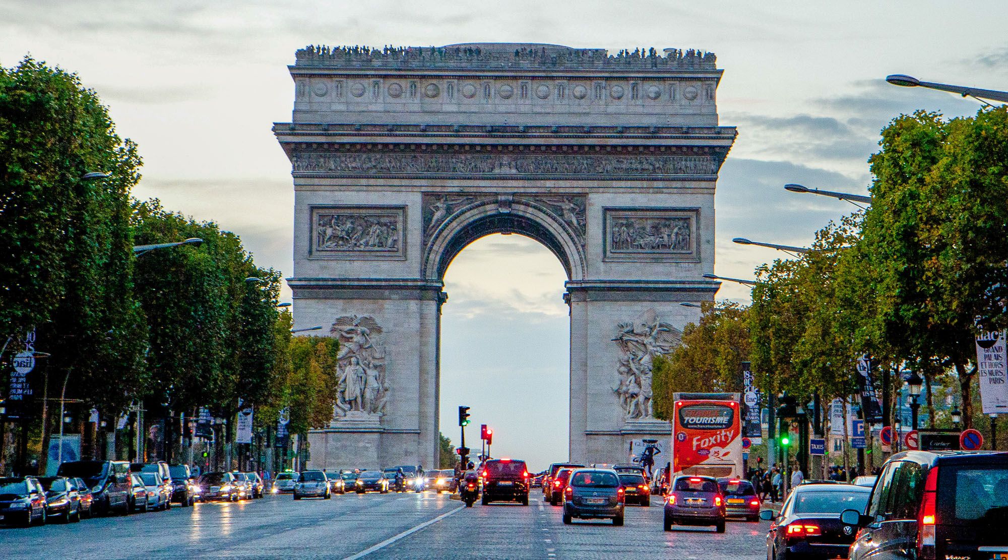 Snazzy Påvirke George Bernard Paris Bucket List: 45 Must-Have Experiences in Paris – Earth Trekkers