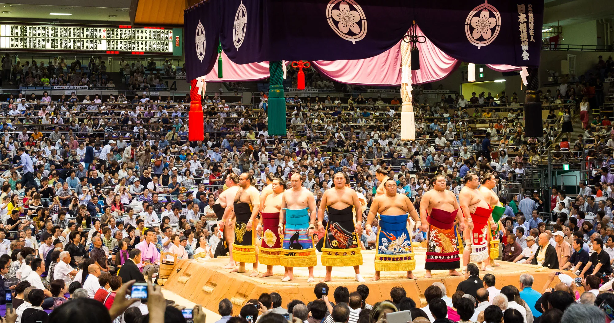 Featured image for “How To Watch Sumo Wrestling in Japan”