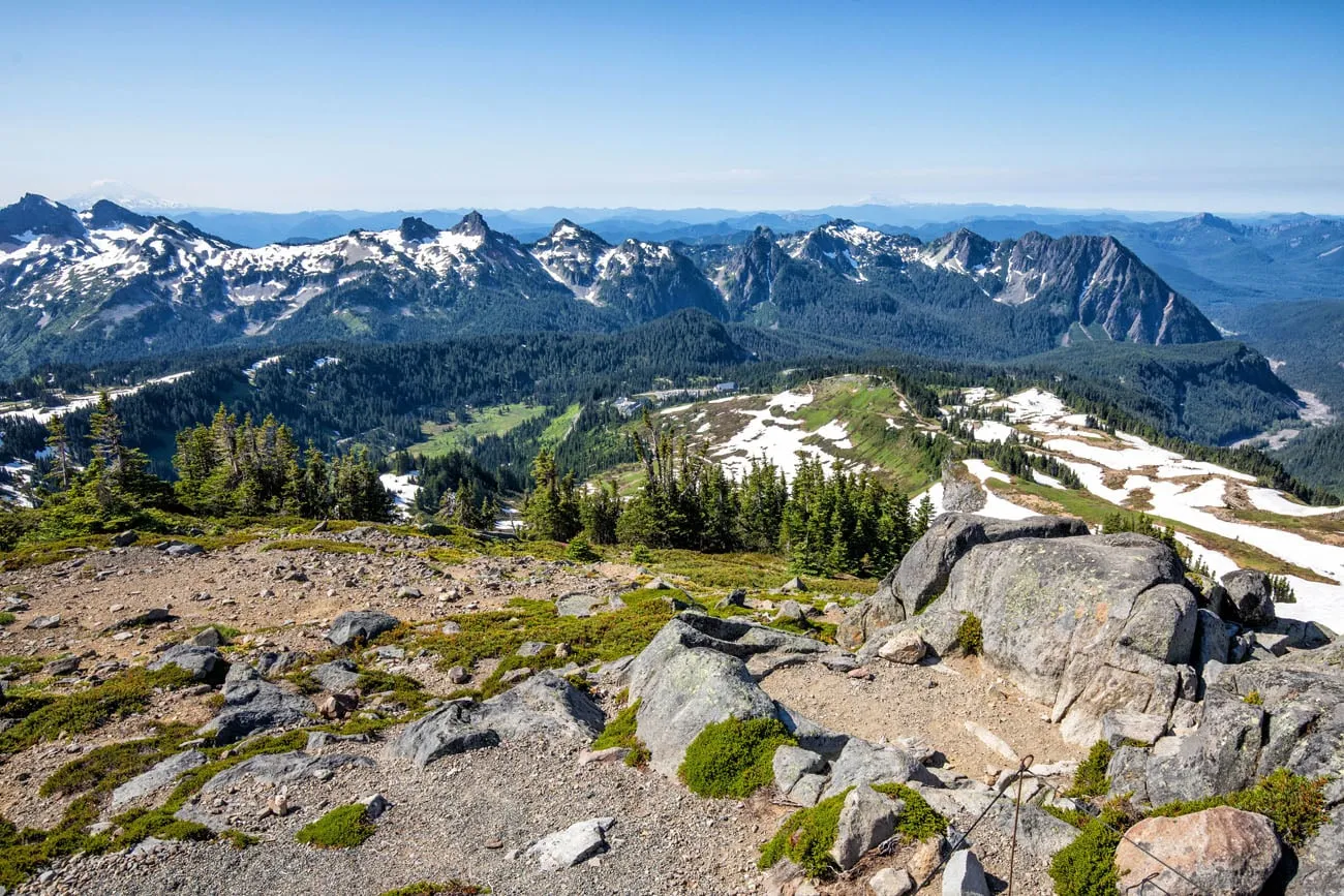 The view from Panorama Point in Mount Rainier 